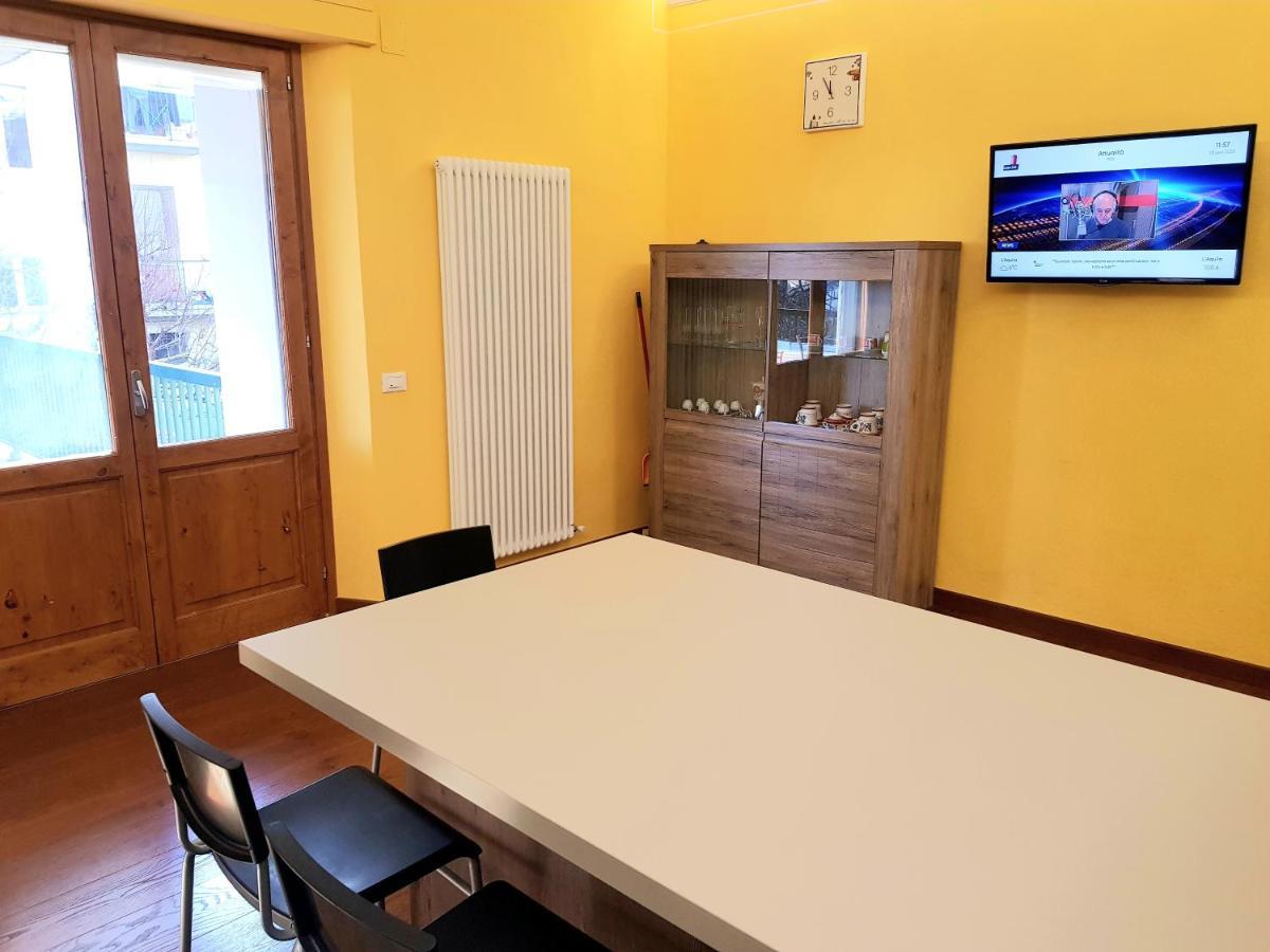 Il Mughetto - Appartamento Con Terrazza Privata San Quirico dʼOrcia المظهر الخارجي الصورة